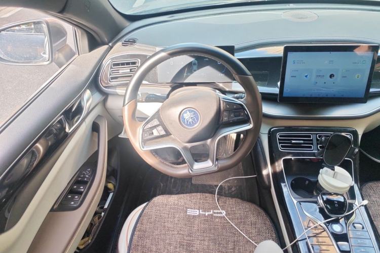 Used BYD Qin PLUS 2023 Champion Edition EV 420KM Superior Model Steering Wheel