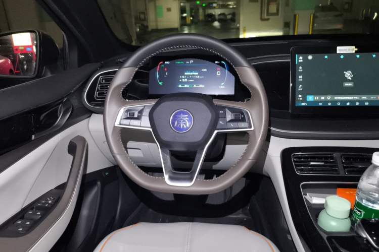 Used BYD Qin PLUS 2023 Champion Edition DM-i 120KM Leading Model Steering Wheel