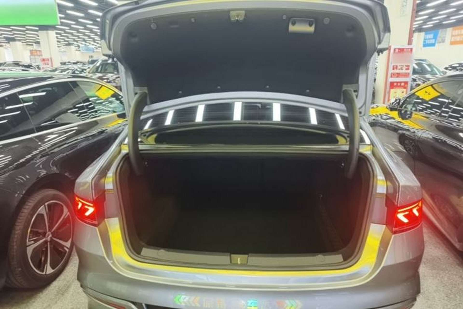 Used BYD Qin PLUS 2023 Champion Edition DM-i 55KM Leading Model Trunk