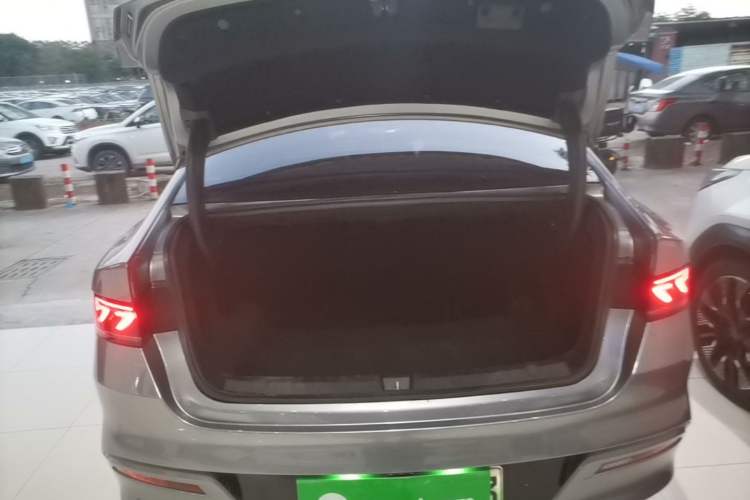 Used BYD Qin PLUS 2023 Champion Edition DM-i 55KM Leading Model Trunk