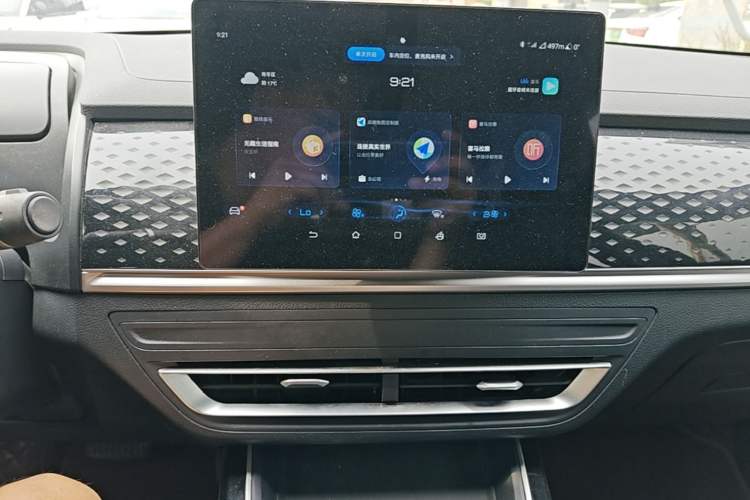Used BYD Qin PLUS 2023 EV 510KM Travel Edition Audio And AC Panel