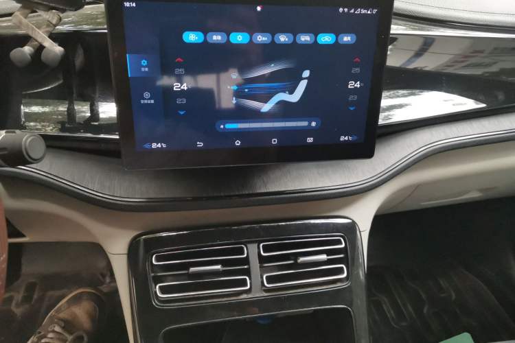 Used BYD Qin PLUS 2023 Champion Edition DM-i 55KM Leading Model Audio And AC Panel