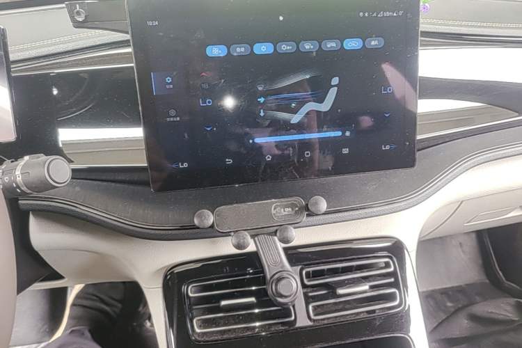 Used BYD Qin PLUS 2023 Champion Edition DM-i 55KM Leading Model Audio And AC Panel