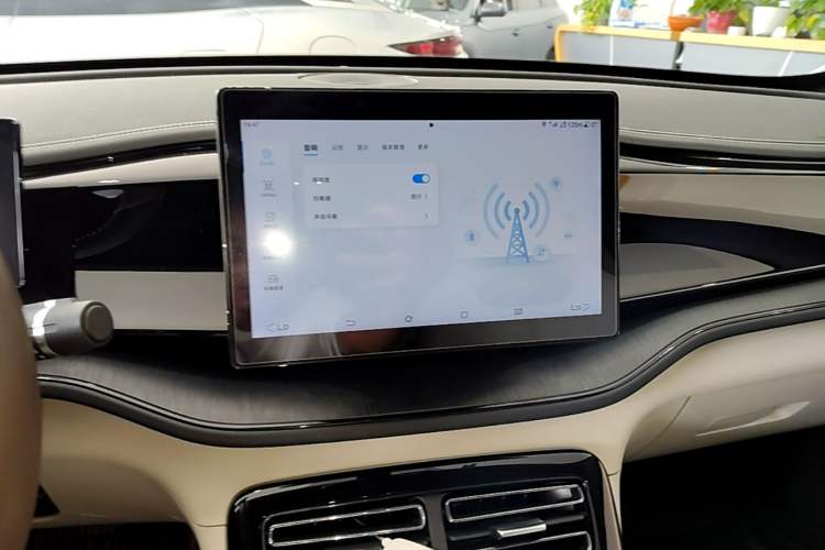 Used BYD Qin PLUS 2023 Champion Edition DM-i 55KM Leading Model Audio And AC Panel
