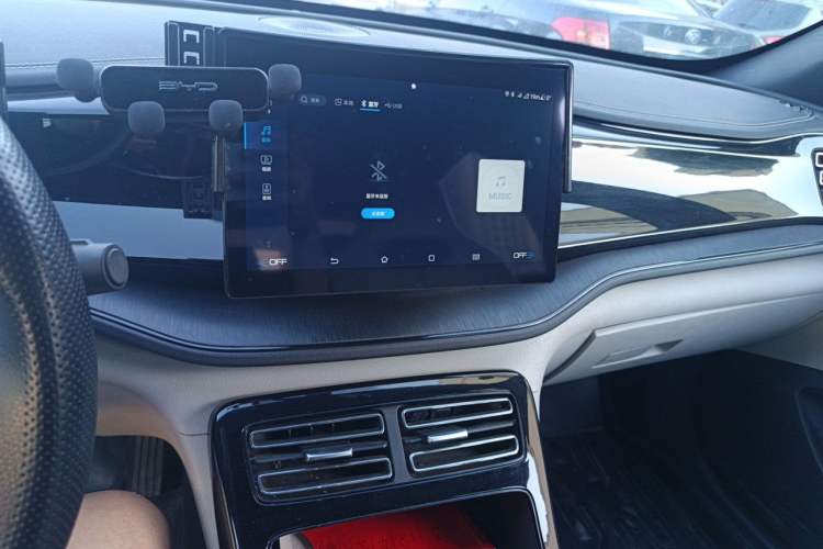 Used BYD Qin PLUS 2023 Champion Edition DM-i 55KM Leading Model Audio And AC Panel