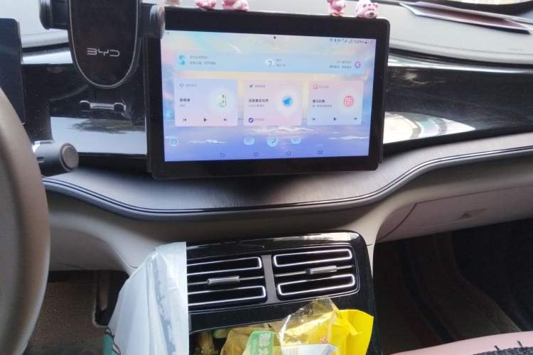 Used BYD Qin PLUS 2023 Champion Edition DM-i 55KM Leading Model Audio And AC Panel