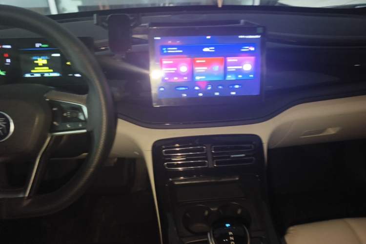 Used BYD Qin PLUS 2023 Champion Edition DM-i 55KM Leading Model Audio And AC Panel