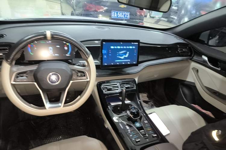 Used BYD Qin PLUS 2023 Champion Edition DM-i 55KM Leading Model Audio And AC Panel