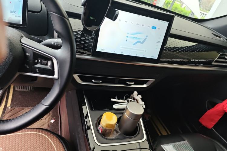 Used BYD Qin PLUS 2023 EV 510KM Travel Edition Audio And AC Panel