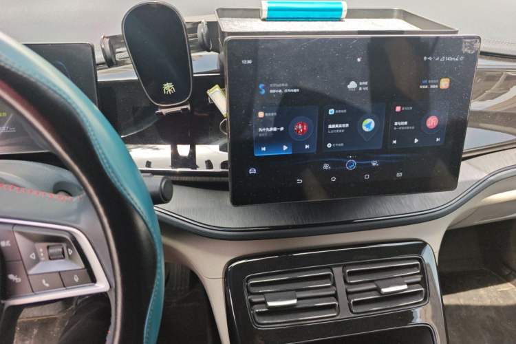 Used BYD Qin PLUS 2023 Champion Edition DM-i 55KM Leading Model Audio And AC Panel