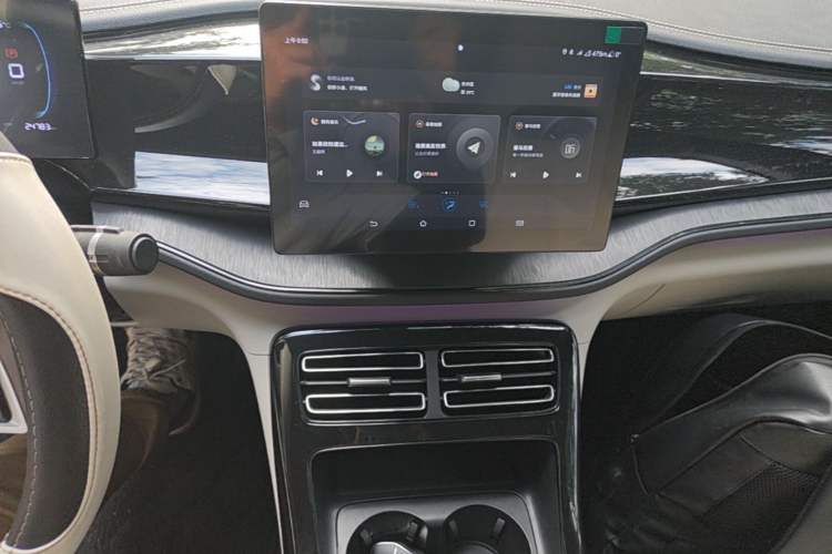 Used BYD Qin PLUS 2023 Champion Edition DM-i 55KM Leading Model Audio And AC Panel