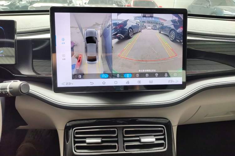 Used BYD Qin PLUS 2023 Champion Edition DM-i 120KM Beyond Model Audio And AC Panel