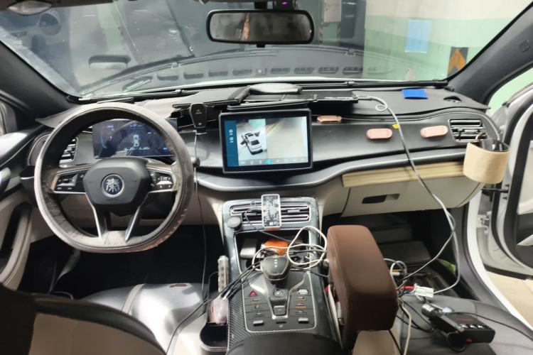 Used BYD Qin PLUS 2023 Champion Edition DM-i 120KM Leading Model Center Console