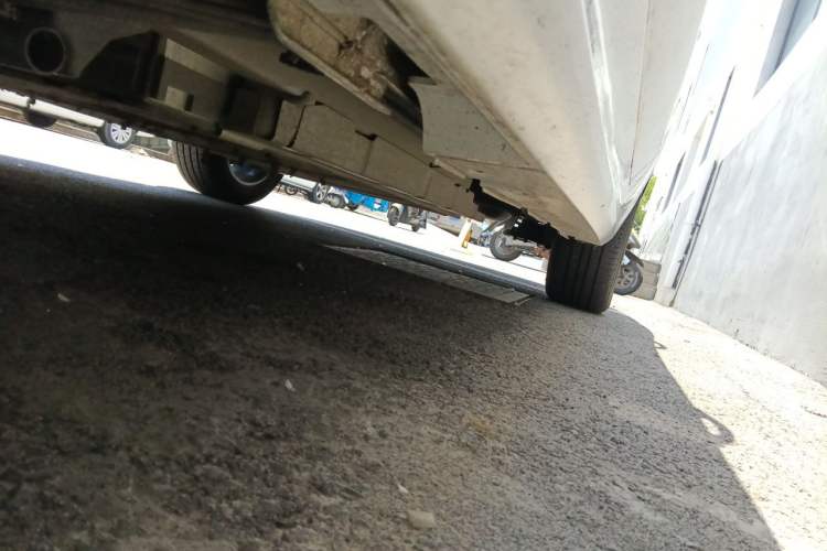 Used BYD Qin PLUS 2023 Champion Edition DM-i 120KM Beyond Model Chassis Front Left