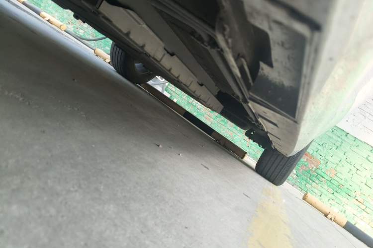 Used BYD Qin PLUS 2023 Champion Edition DM-i 55KM Leading Model Chassis Front Left