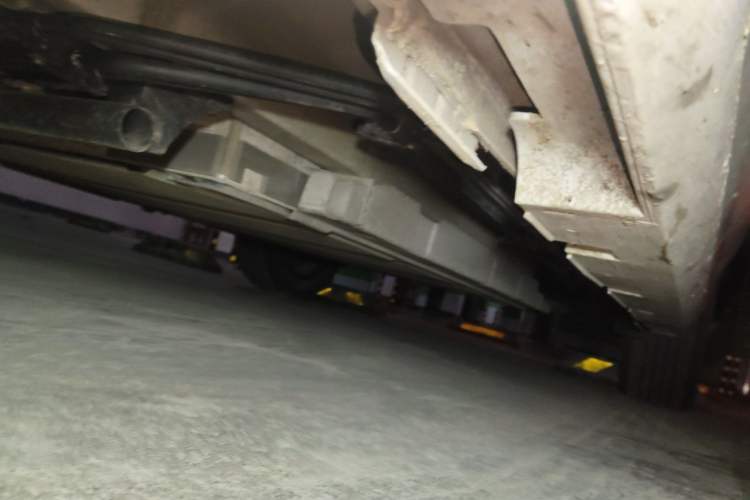 Used BYD Qin PLUS 2023 Champion Edition DM-i 120KM Beyond Model Chassis Front Left