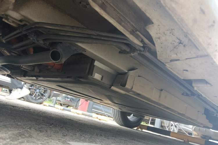 Used BYD Qin PLUS 2023 Champion Edition DM-i 120KM Leading Model Chassis Front Left