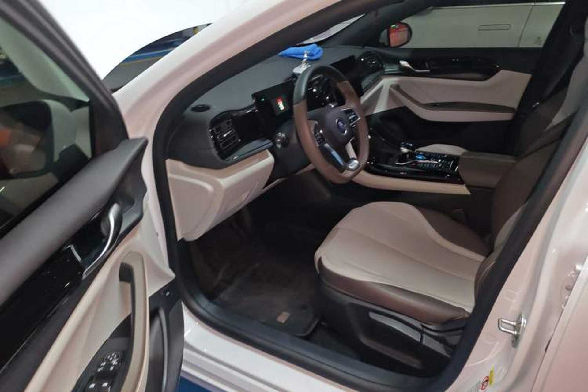 Used BYD Qin PLUS 2023 Champion Edition DM-i 55KM Leading Model Driver Seat