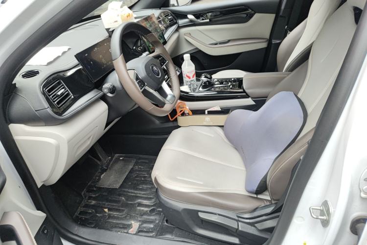 Used BYD Qin PLUS 2023 Champion Edition DM-i 55KM Leading Model Driver Seat