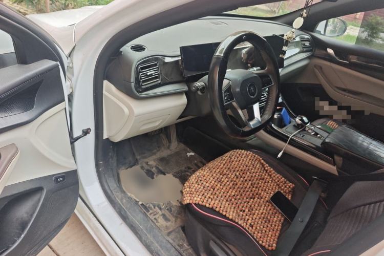 Used BYD Qin PLUS 2023 Champion Edition DM-i 55KM Leading Model Driver Seat