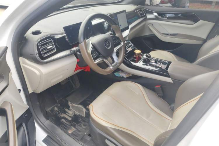 Used BYD Qin PLUS 2023 Champion Edition EV 510KM Excellence Model Driver Seat