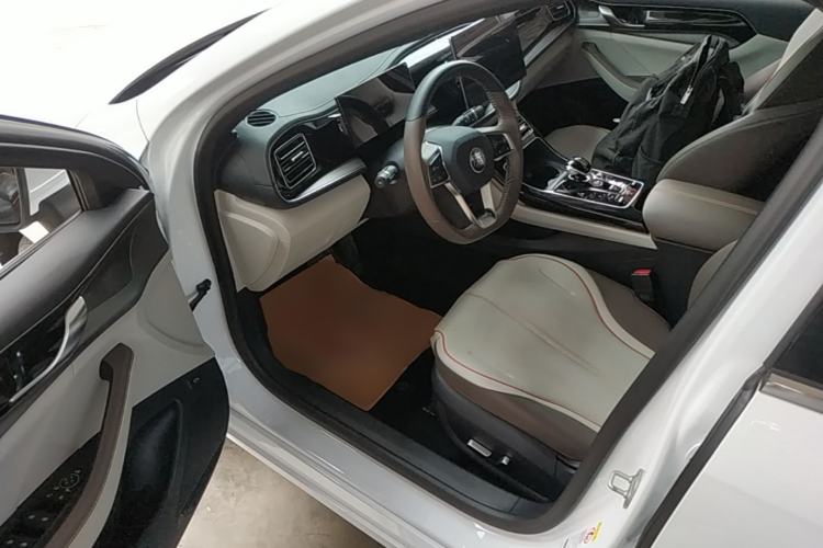 Used BYD Qin PLUS 2023 Champion Edition DM-i 120KM Beyond Model Driver Seat