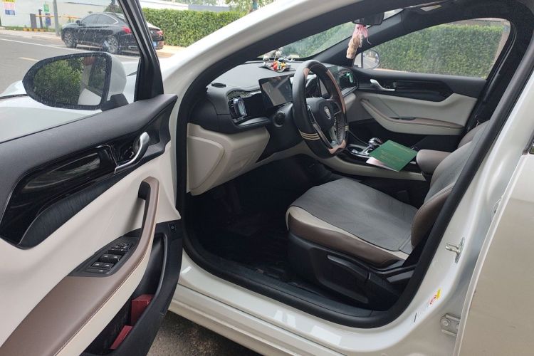 Used BYD Qin PLUS 2023 Champion Edition DM-i 55KM Leading Model Driver Seat