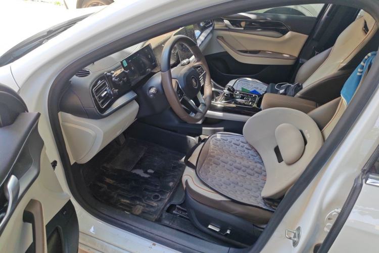 Used BYD Qin PLUS 2023 Champion Edition DM-i 55KM Superior Model Driver Seat
