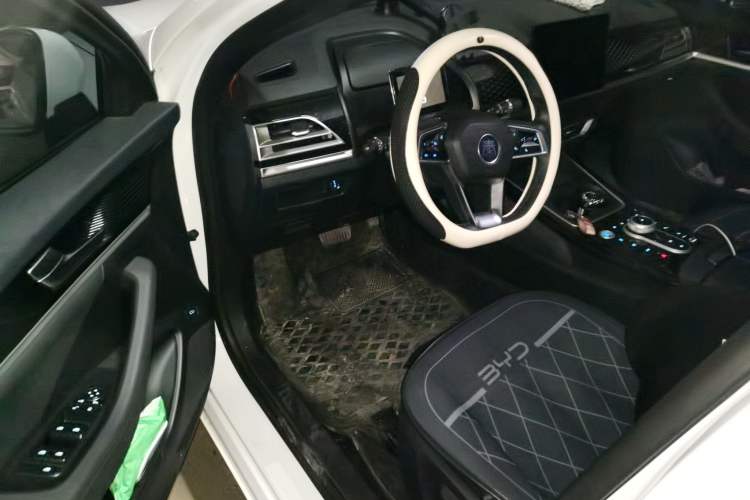 Used BYD Qin PLUS 2023 EV 510KM Travel Edition Driver Seat