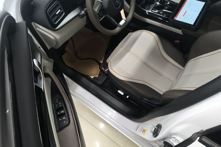 Used BYD Qin PLUS 2023 Champion Edition DM-i 120KM Beyond Model Driver Seat