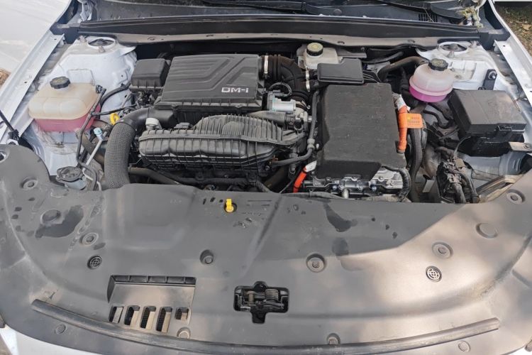 Used BYD Qin PLUS 2023 Champion Edition DM-i 55KM Leading Model Engine Bay