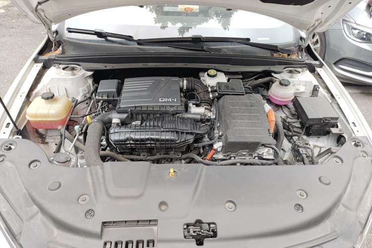 Used BYD Qin PLUS 2023 Champion Edition DM-i 55KM Leading Model Engine Bay