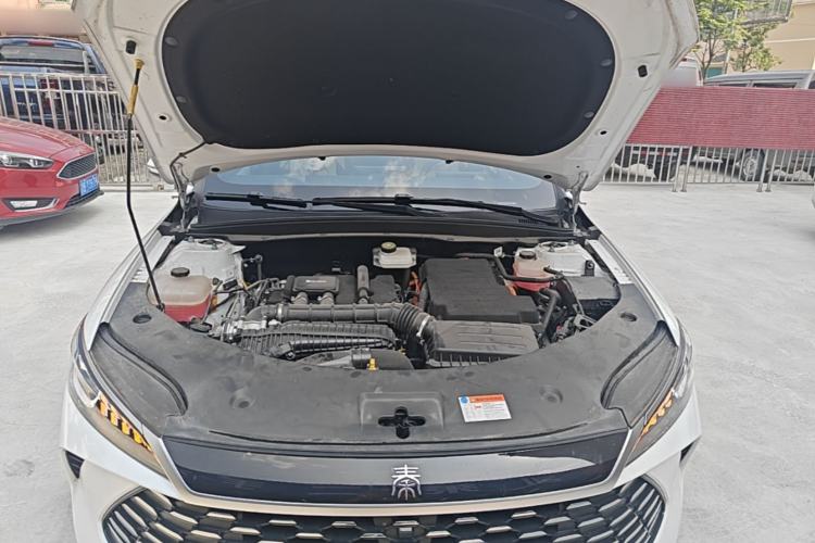 Used BYD Qin PLUS 2023 Champion Edition DM-i 55KM Leading Model Engine Bay
