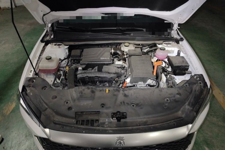 Used BYD Qin PLUS 2023 Champion Edition DM-i 55KM Leading Model Engine Bay