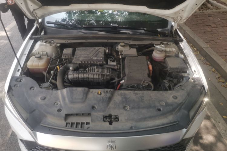 Used BYD Qin PLUS 2023 Champion Edition DM-i 55KM Leading Model Engine Bay