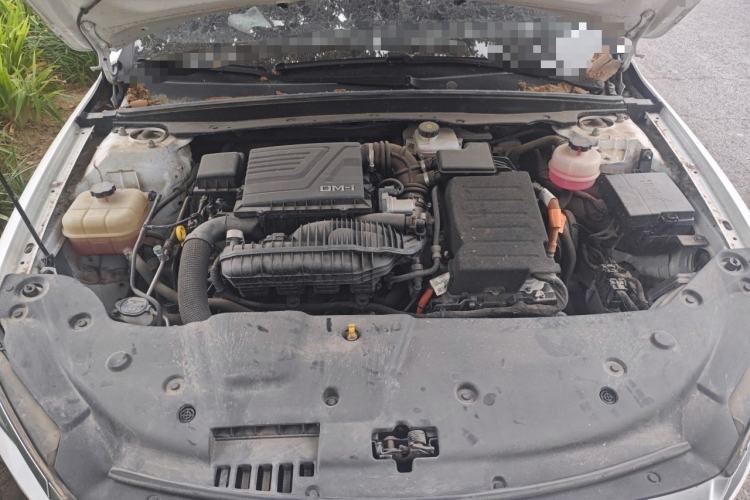 Used BYD Qin PLUS 2023 Champion Edition DM-i 120KM Leading Model Engine Bay