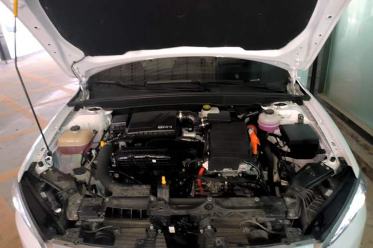 Used BYD Qin PLUS 2023 Champion Edition DM-i 55KM Superior Model Engine Bay