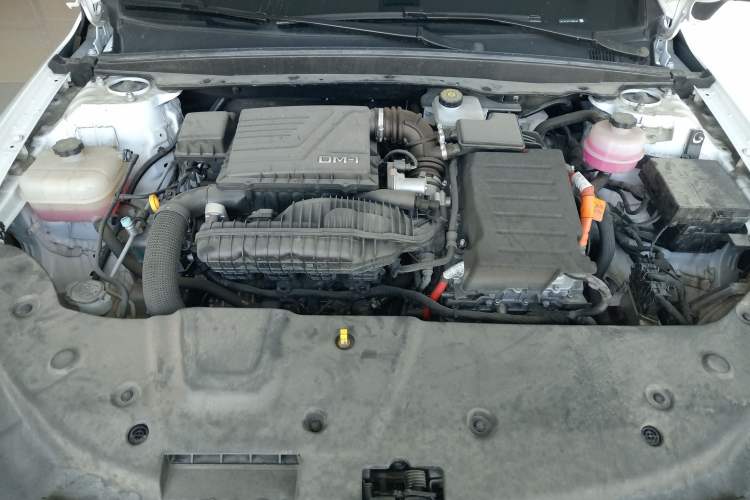 Used BYD Qin PLUS 2023 Champion Edition DM-i 120KM Excellence Model Engine Bay