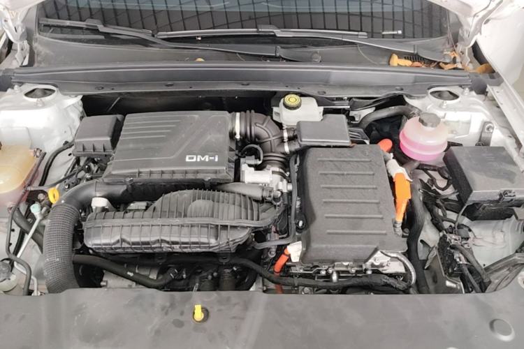 Used BYD Qin PLUS 2023 Champion Edition DM-i 55KM Leading Model Engine Bay