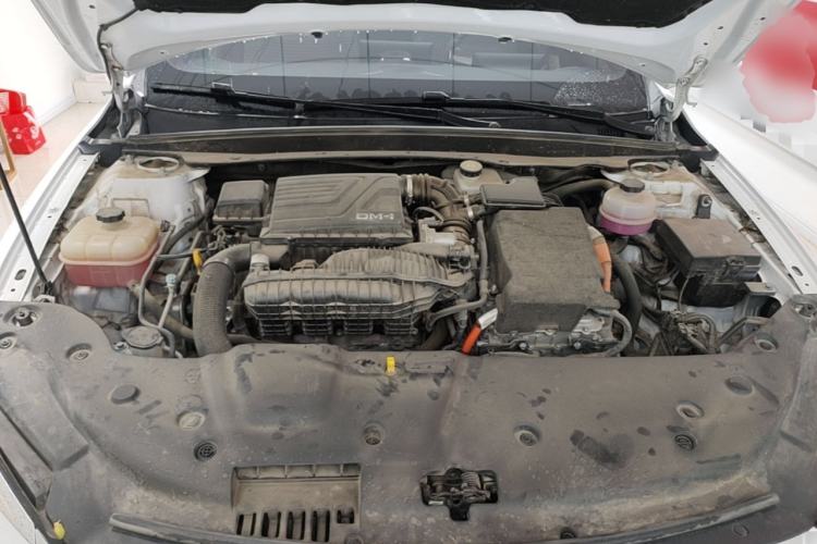 Used BYD Qin PLUS 2023 Champion Edition DM-i 120KM Leading Model Engine Bay