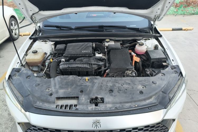 Used BYD Qin PLUS 2023 Champion Edition DM-i 55KM Leading Model Engine Bay