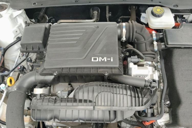 Used BYD Qin PLUS 2023 Champion Edition DM-i 120KM Leading Model Engine Bay