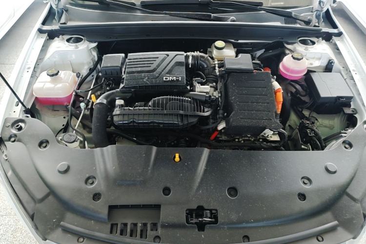 Used BYD Qin PLUS 2023 Champion Edition DM-i 120KM Beyond Model Engine Bay