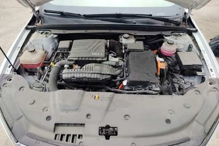 Used BYD Qin PLUS 2023 Champion Edition DM-i 55KM Leading Model Engine Bay