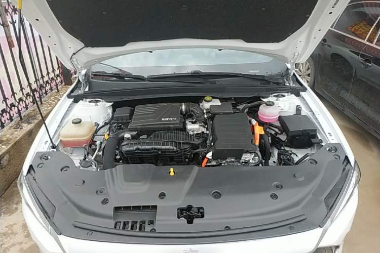 Used BYD Qin PLUS 2023 Champion Edition DM-i 55KM Leading Model Engine Bay