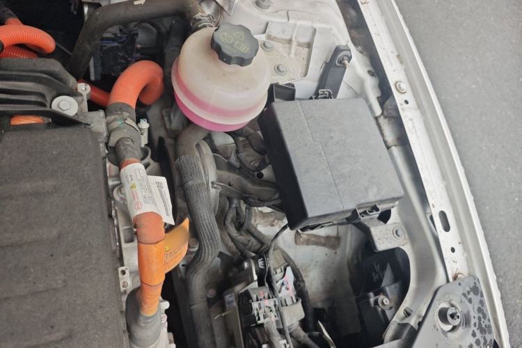 Used BYD Qin PLUS 2023 Champion Edition DM-i 55KM Leading Model Engine Bay Left