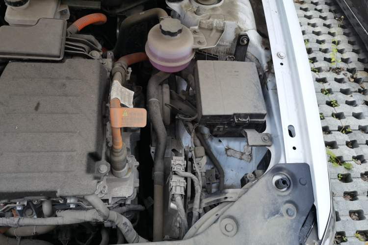Used BYD Qin PLUS 2023 Champion Edition DM-i 55KM Leading Model Engine Bay Left
