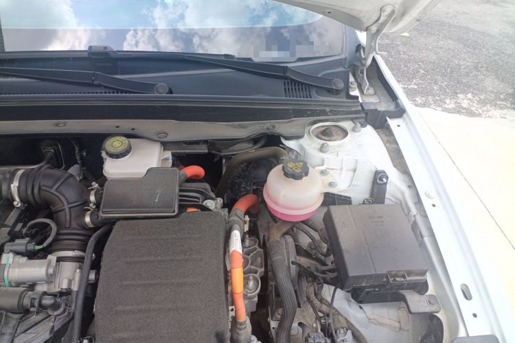 Used BYD Qin PLUS 2023 Champion Edition DM-i 55KM Superior Model Engine Bay Left