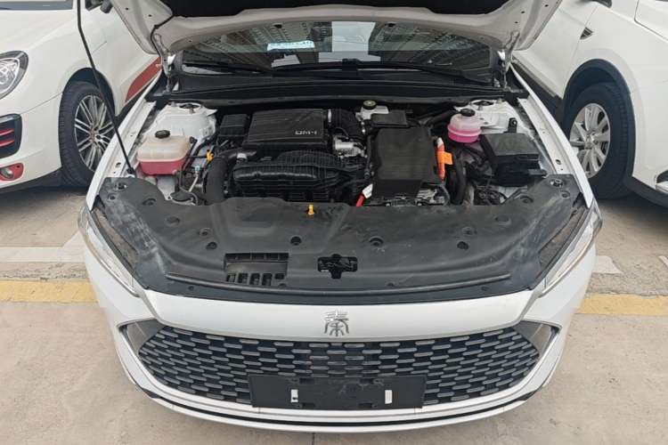 Used BYD Qin PLUS 2023 Champion Edition DM-i 55KM Leading Model Engine Bay
