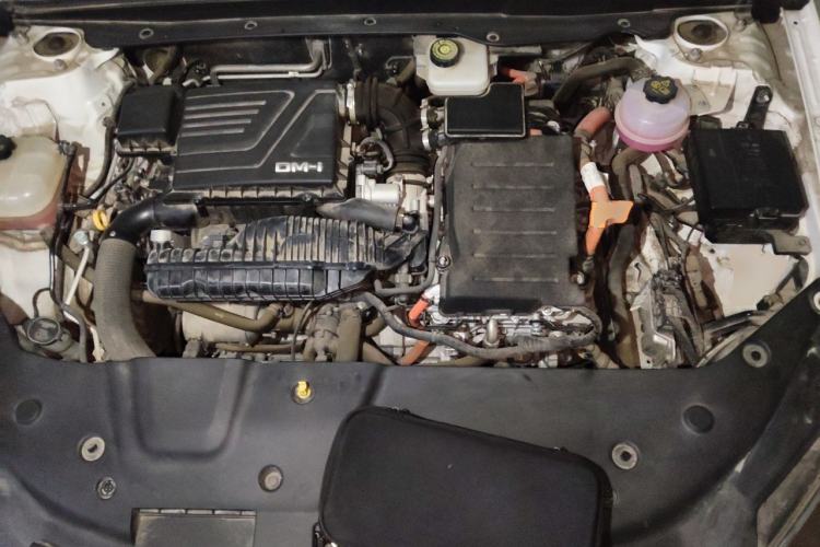 Used BYD Qin PLUS 2023 Champion Edition DM-i 120KM Beyond Model Engine Bay